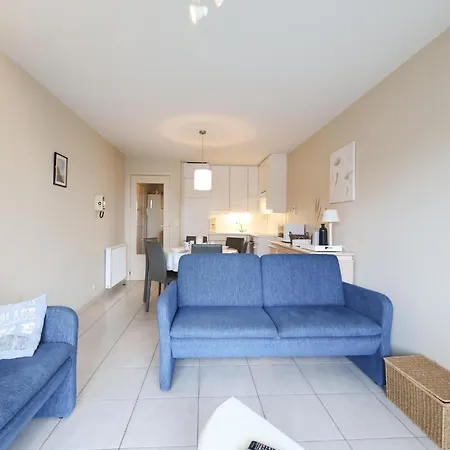 Appartement Plaza J2914 With Terrace And Side Sea View