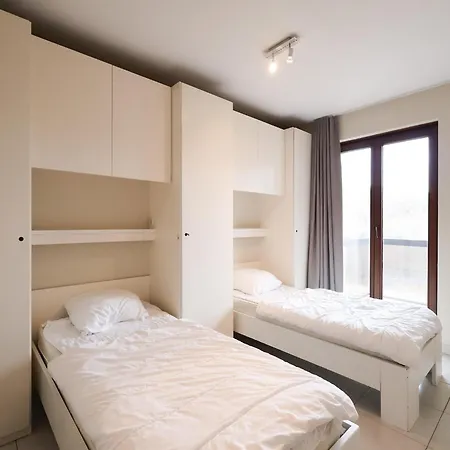 Appartement Plaza J2914 With Terrace And Side Sea View